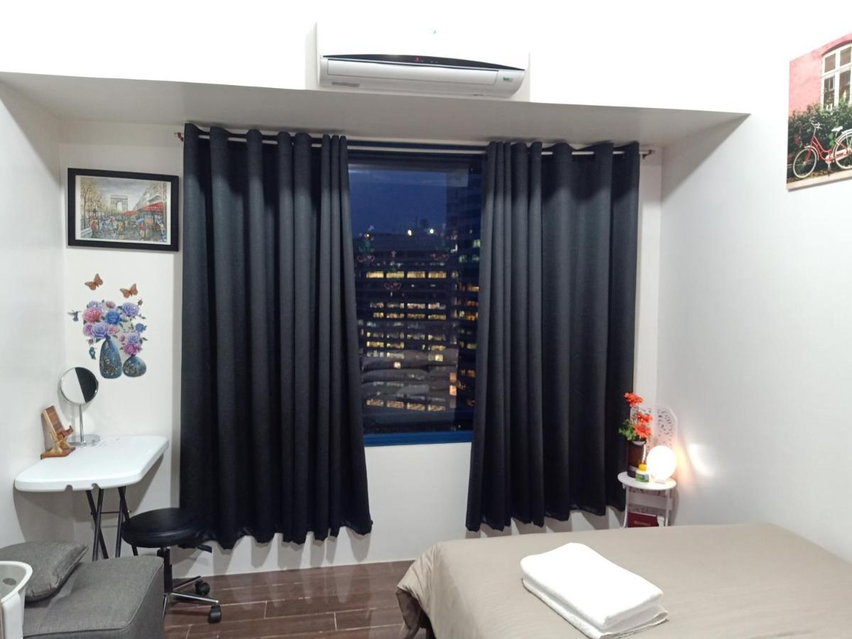 Marivic'S Place At Air Residences Makati Manilla Buitenkant foto